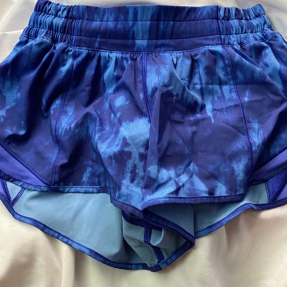 Lululemon Game Day Blue Hotty Hots